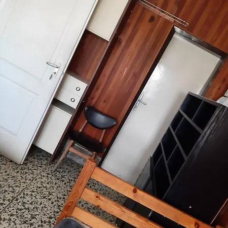 Goecseji Turista Haz Salomvar