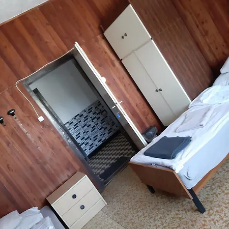 Goecseji Turista Haz Salomvar * Zalacseb