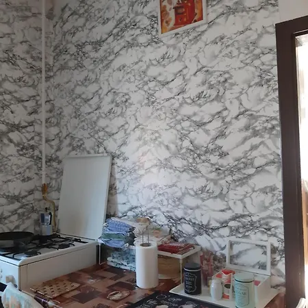 Goecseji Turista Haz Salomvar *