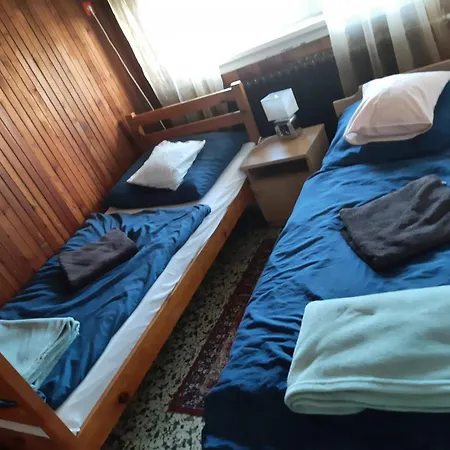 Goecseji Turista Haz Salomvar Летний дом Zalacseb