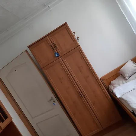 Goecseji Turista Haz Salomvar Zalacséb